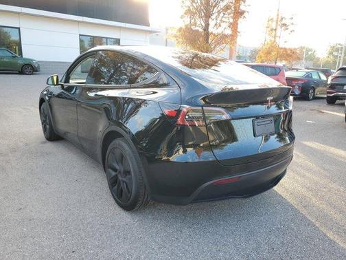 2025 Tesla Model Y Long Range