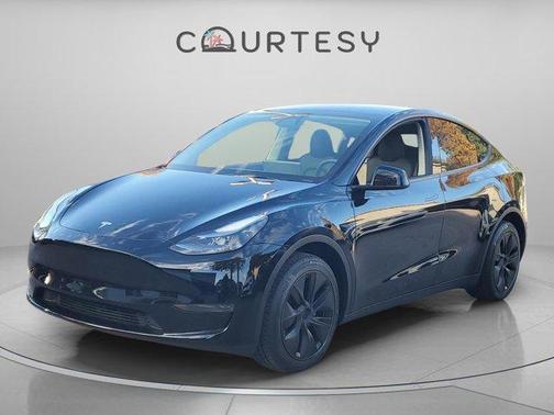 2025 Tesla Model Y Long Range