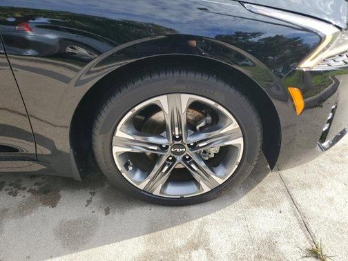 2024 Kia K5 EX