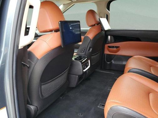 2022 Kia Carnival SX Prestige