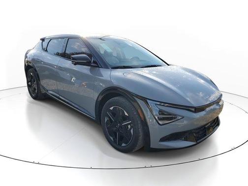 2025 Kia EV6 Wind