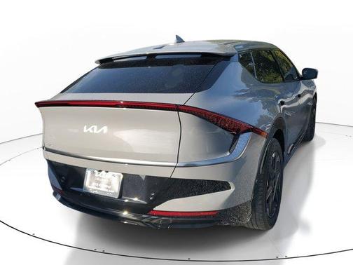 2025 Kia EV6 Wind