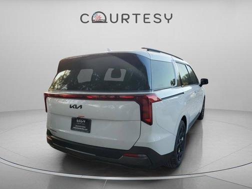 2026 Kia Carnival SX