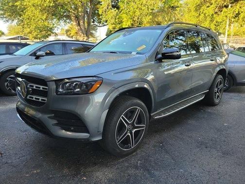 Selenite Gray Metallic 2023 Mercedes-Benz GLS 450 4MATIC