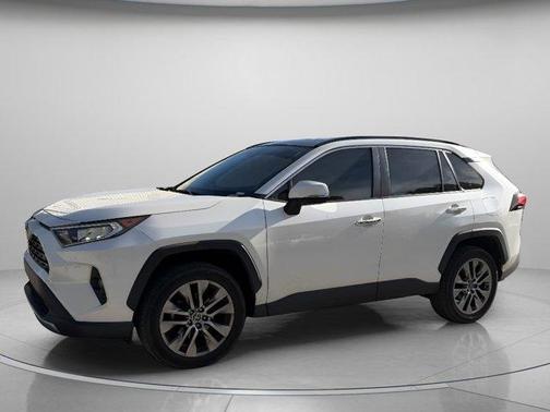 Blizzard Pearl 2021 Toyota RAV4 Limited