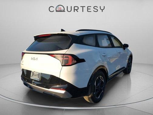 2026 Kia Sportage SX