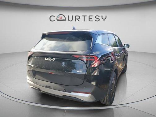 Fusion Orange 2026 Kia Sportage Hybrid LX