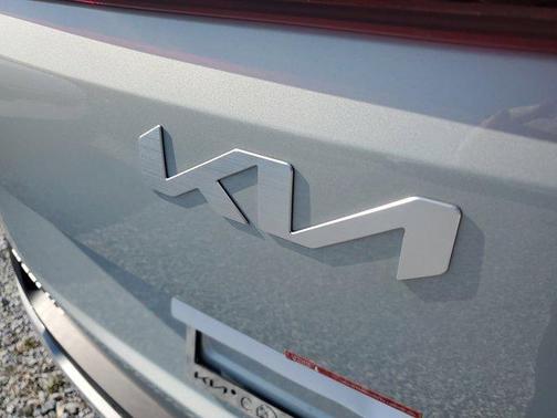 2025 Kia Carnival EX