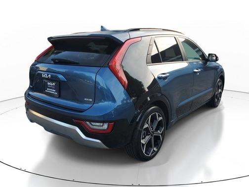 2023 Kia Niro Plug-In Hybrid SX Touring
