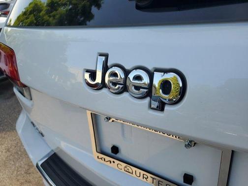 2020 Jeep Grand Cherokee Overland