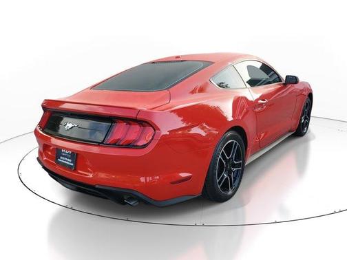 2020 Ford Mustang EcoBoost