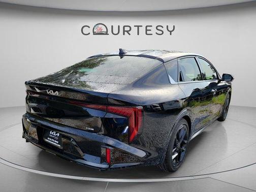Aurora Black Pearl 2026 Kia K4 GT-LINE