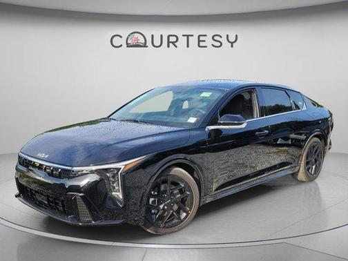 Aurora Black Pearl 2026 Kia K4 GT-LINE