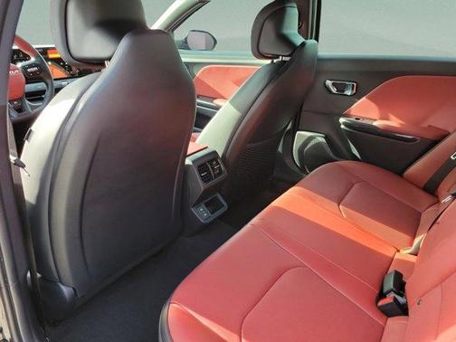 Aurora Black Pearl 2026 Kia K4 GT-LINE