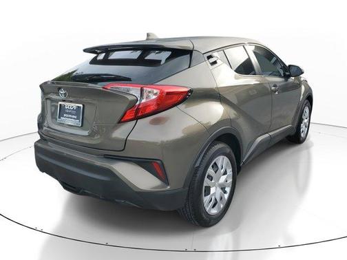 2021 Toyota C-HR LE