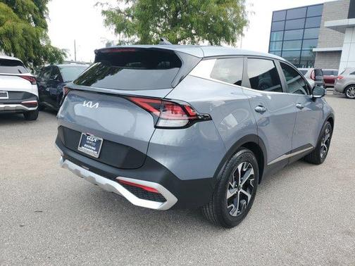 2025 Kia Sportage EX