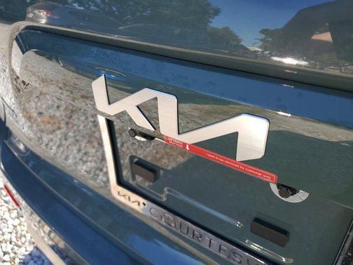 2025 Kia Niro SX