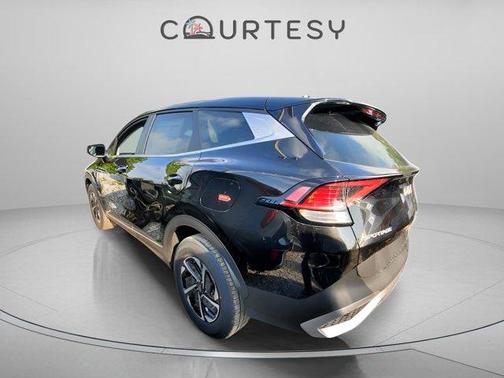 2025 Kia Sportage Hybrid LX