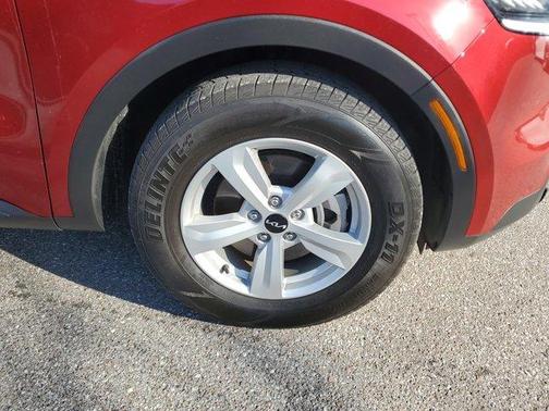 2023 Kia Sorento LX