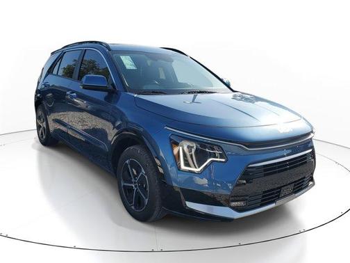 2025 Kia Niro SX