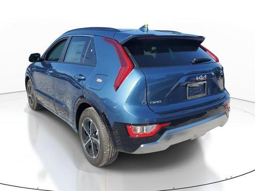 2025 Kia Niro SX