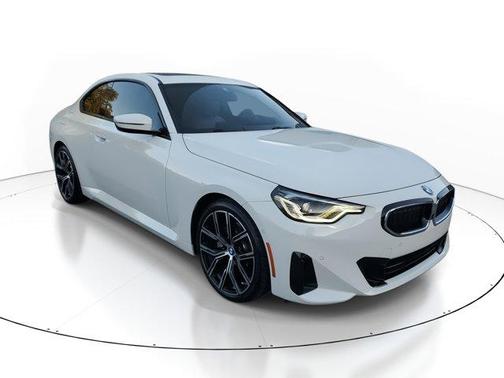2023 BMW 230 i