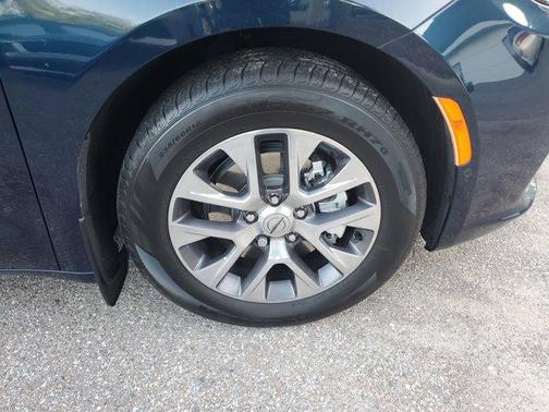 2022 Chrysler Pacifica Hybrid Pinnacle
