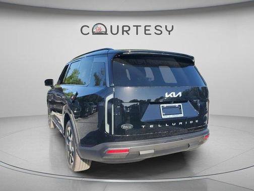 Ebony Black 2027 Kia Telluride S
