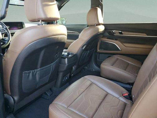 Ebony Black 2022 Kia Telluride SX