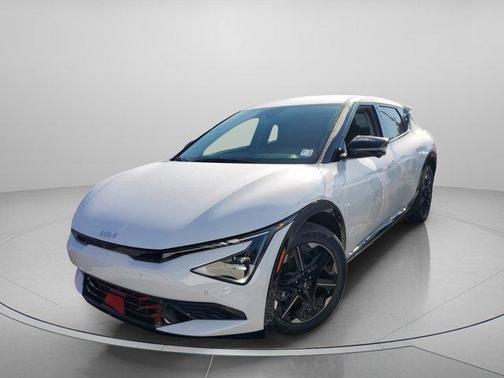 2025 Kia EV6 Wind