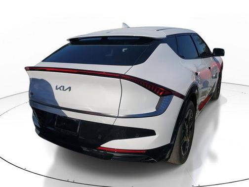2025 Kia EV6 Wind
