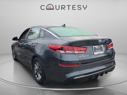2020 Kia Optima LX