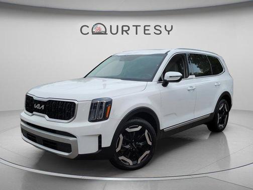 Glacial White Pearl 2024 Kia Telluride EX