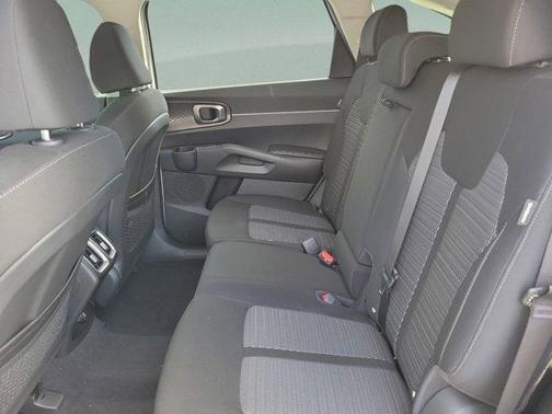 Glacier White 2026 Kia Sorento LX