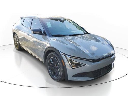 2025 Kia EV6 Light Long Range