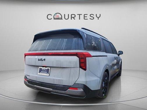 2026 Kia Carnival SX