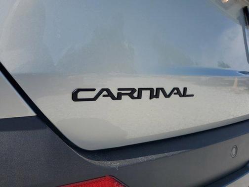 2025 Kia Carnival Hybrid SX