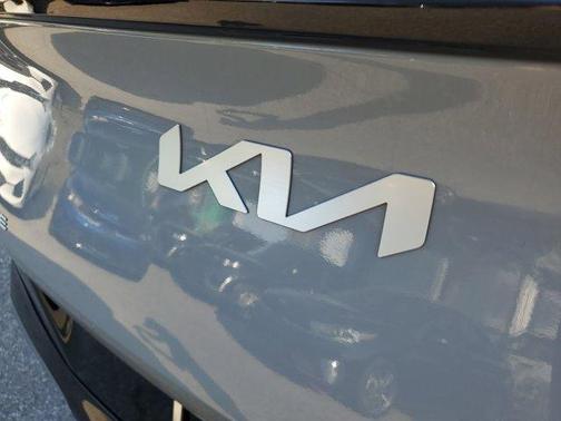 2024 Kia Sportage SX