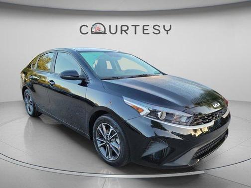 Aurora Black 2023 Kia Forte LXS