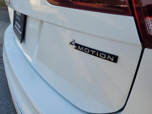 2022 Volkswagen Tiguan 2.0T SEL R-Line