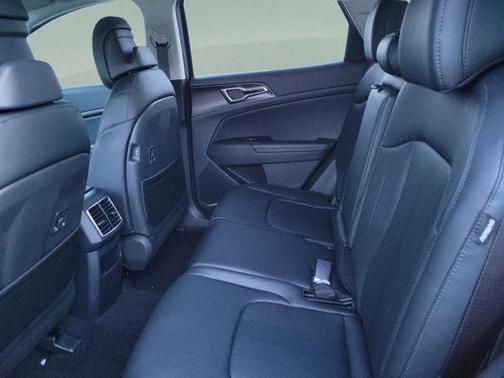 Ebony Black 2027 Kia Sportage EX