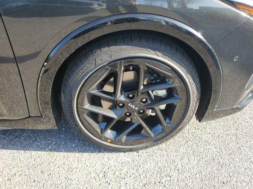 2025 Kia K4 GT-Line Turbo