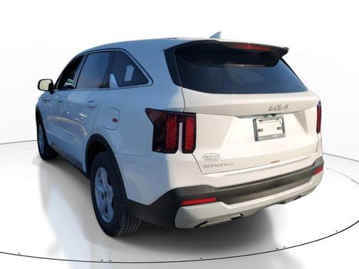 2025 Kia Sorento LX