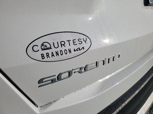 2025 Kia Sorento LX