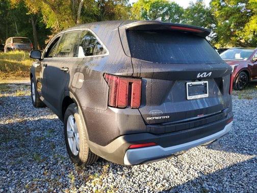 2025 Kia Sorento LX