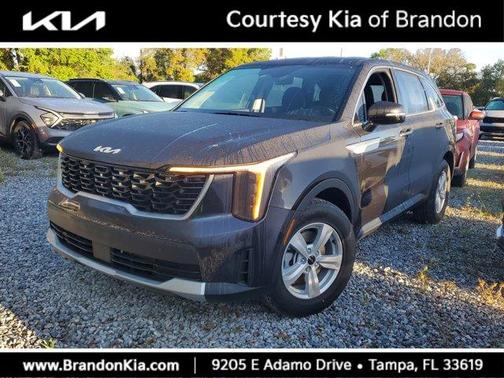 2025 Kia Sorento LX