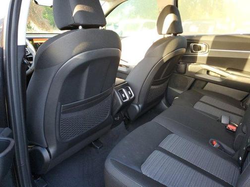 2025 Kia Sorento LX