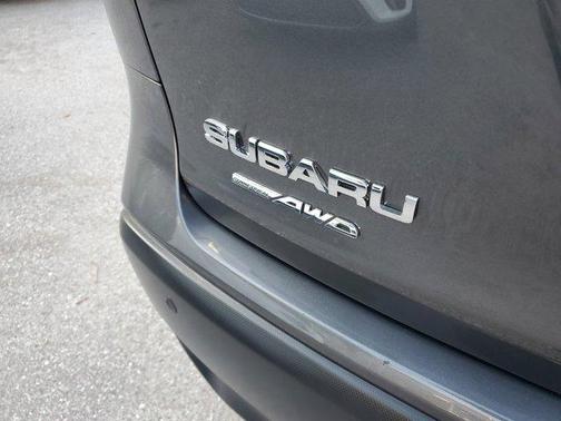 2022 Subaru Ascent Limited 8-Passenger