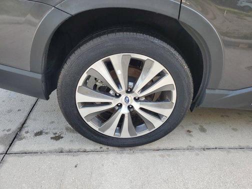2022 Subaru Ascent Limited 8-Passenger
