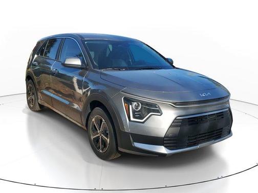 2025 Kia Niro LX